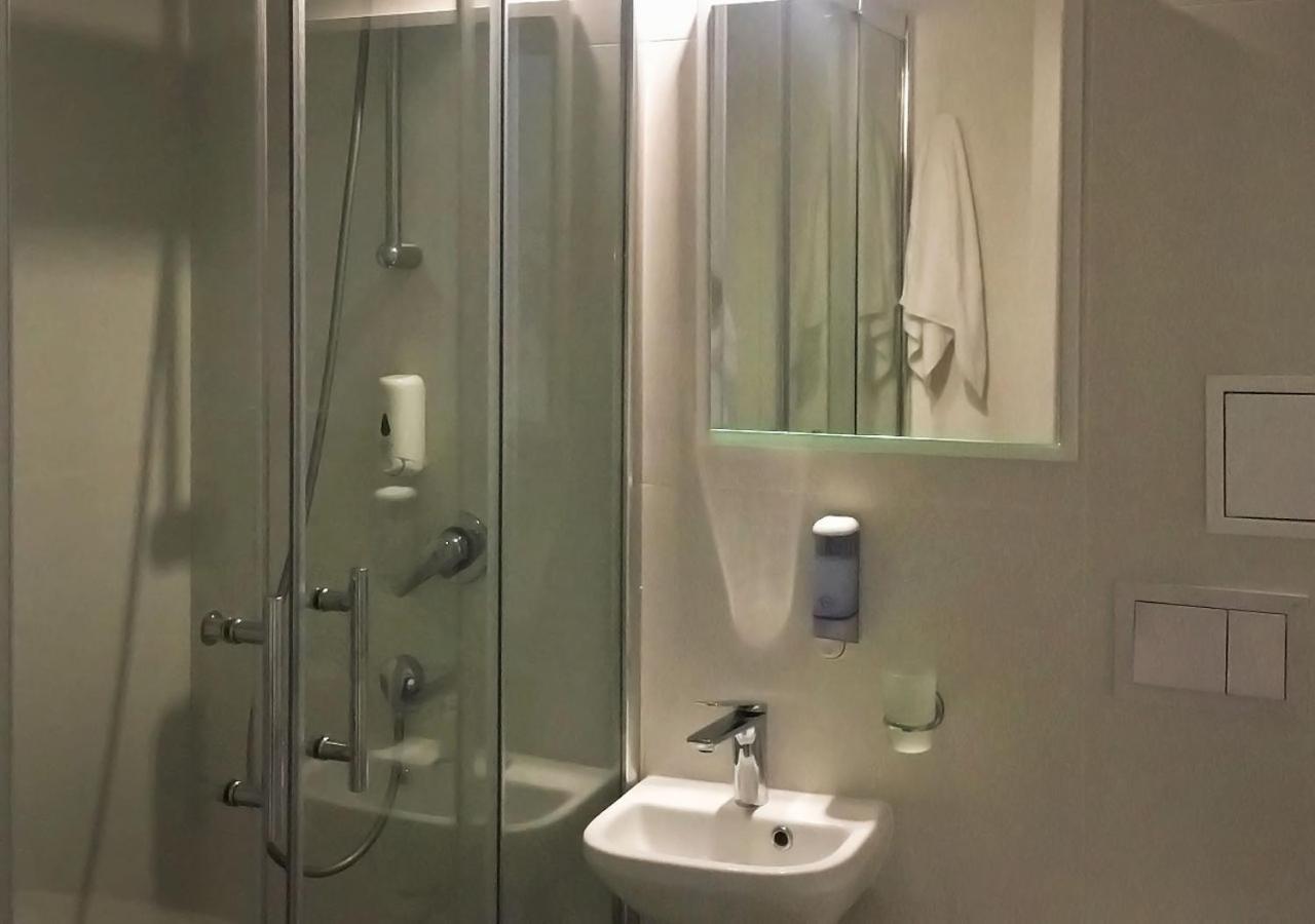 Kyivpasservis Hotel Extérieur photo